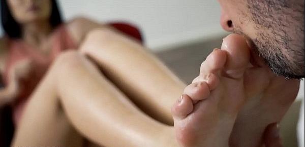  FootsieBabes College Girl Uses Her Feet Skills For Good Grades